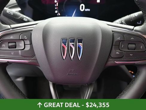 Used 2025 Buick Envista Sport Touring image 32