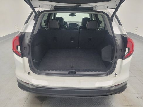 Used 2023 GMC Terrain AT4 image 29