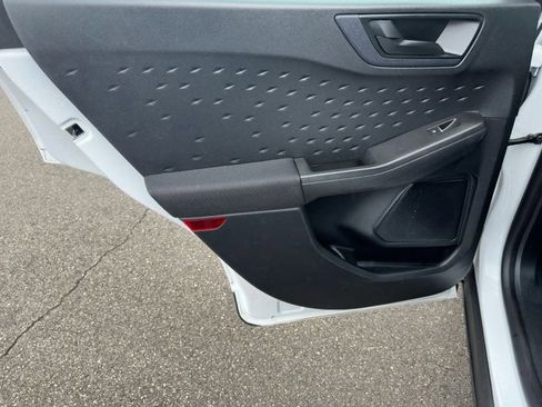 Used 2020 Ford Escape S image 13