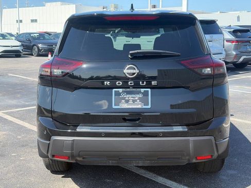 Used 2025 Nissan Rogue SV FWD image 6