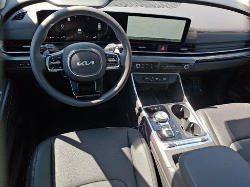 New 2025 Kia Carnival SX Prestige FWD image 7