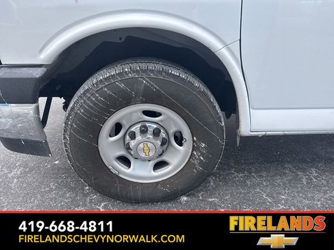 Used 2024 Chevrolet Express 3500 LT w/ LT Preferred Equipment Group image 12