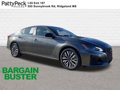 Used 2025 Nissan Altima 2.5 SV