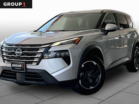 Used 2024 Nissan Rogue SV AWD/4WD image 1