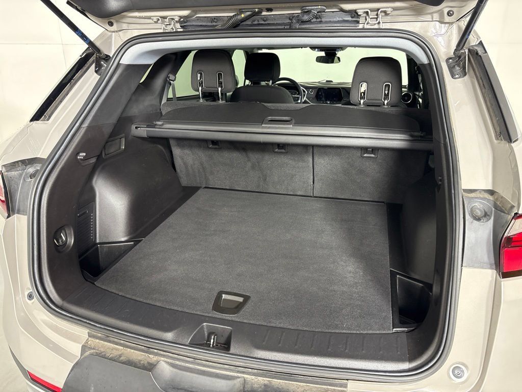 Certified 2021 Chevrolet Blazer LT w/ LPO, Cargo Package FWD image 23