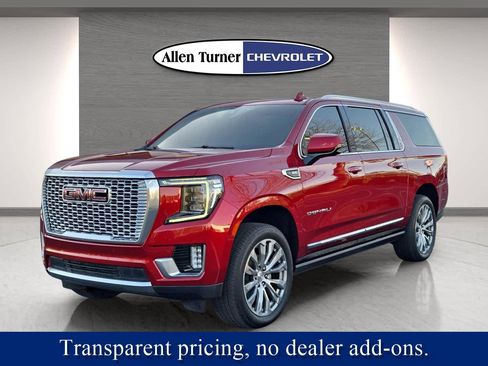 Used 2022 GMC Yukon XL Denali w/ Denali Ultimate Package image 3