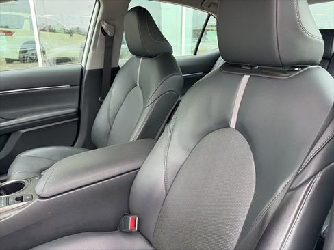 Used 2024 Toyota Camry XSE image 9