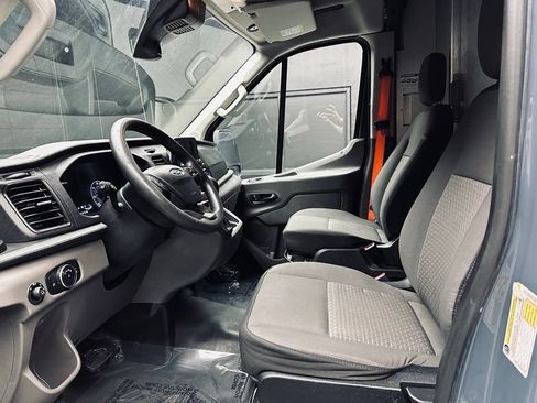 Used 2020 Ford Transit 250 148 High Roof Extended RWD image 18