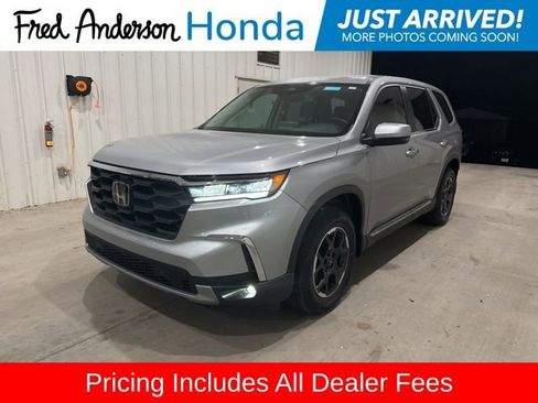Used 2025 Honda Pilot EX-L image 1