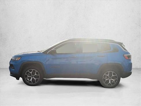 New 2026 Jeep Compass Limited image 5