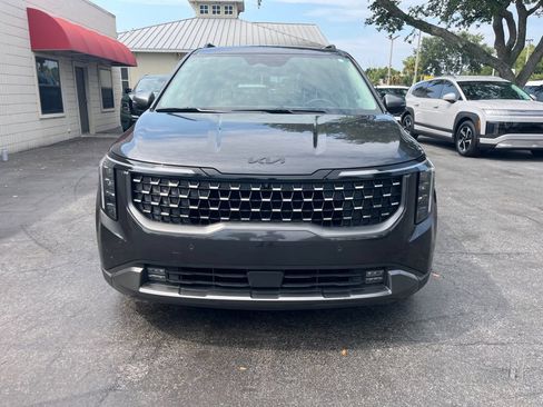 Used 2026 Kia Carnival SX w/ SX Dark Edition Package FWD image 9