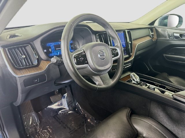 Used 2023 Volvo XC60 B5 Ultimate w/ Protection Package Premier FWD image 22