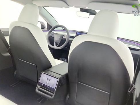Used 2026 Tesla Model 3 RWD image 40