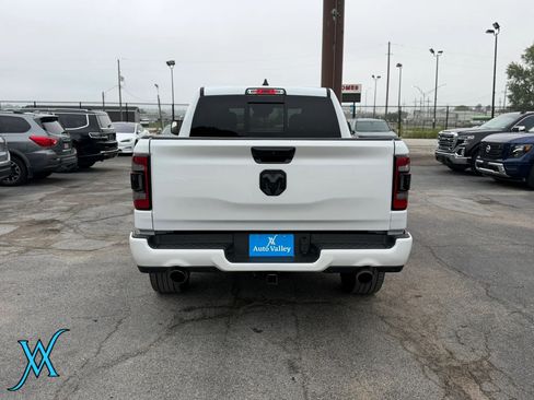 Used 2024 RAM 1500 Laramie AWD/4WD image 6