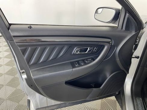 Used 2016 Ford Taurus SHO AWD/4WD image 10