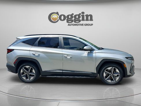 Used 2025 Hyundai Tucson SEL FWD image 6