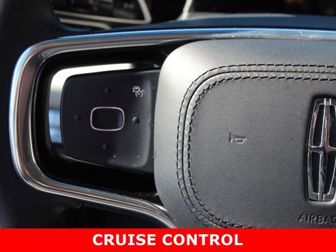 Used 2024 Lincoln Nautilus Reserve w/ Equipment Group 203A image 18