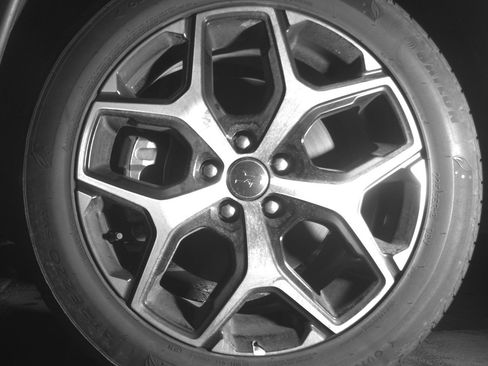 Used 2025 Jeep Compass Limited image 12