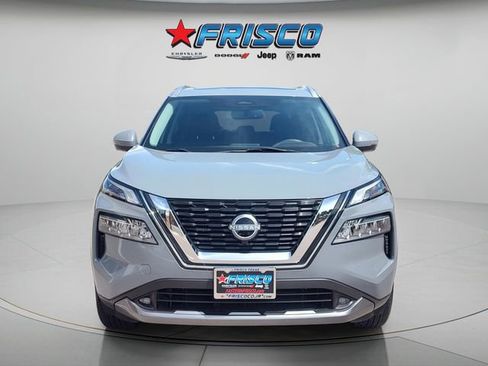 Used 2022 Nissan Rogue SL FWD image 2