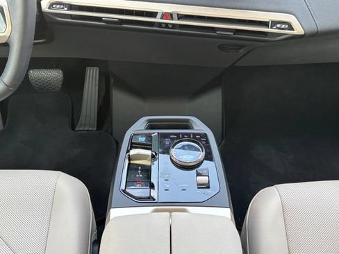 Certified 2025 BMW iX xDrive50 AWD/4WD image 26