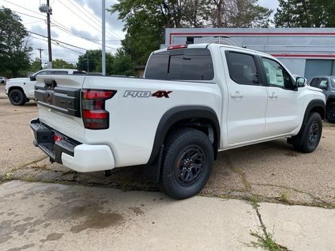 New 2026 Nissan Frontier PRO-4X w/ Tow Package AWD/4WD image 5
