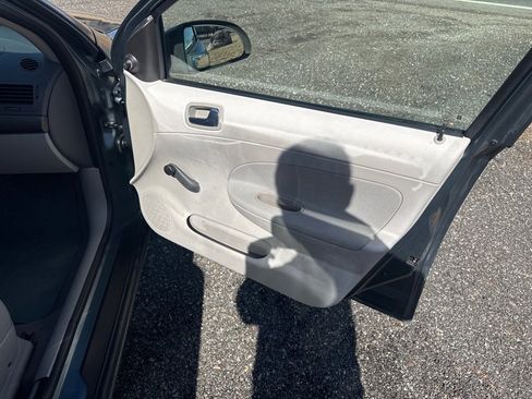 Used 2006 Chevrolet Cobalt LS image 16