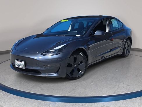 Used 2023 Tesla Model 3 Standard Range RWD image 1