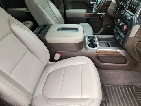 Used 2020 Chevrolet Silverado 1500 RST w/ Texas Edition RWD image 11
