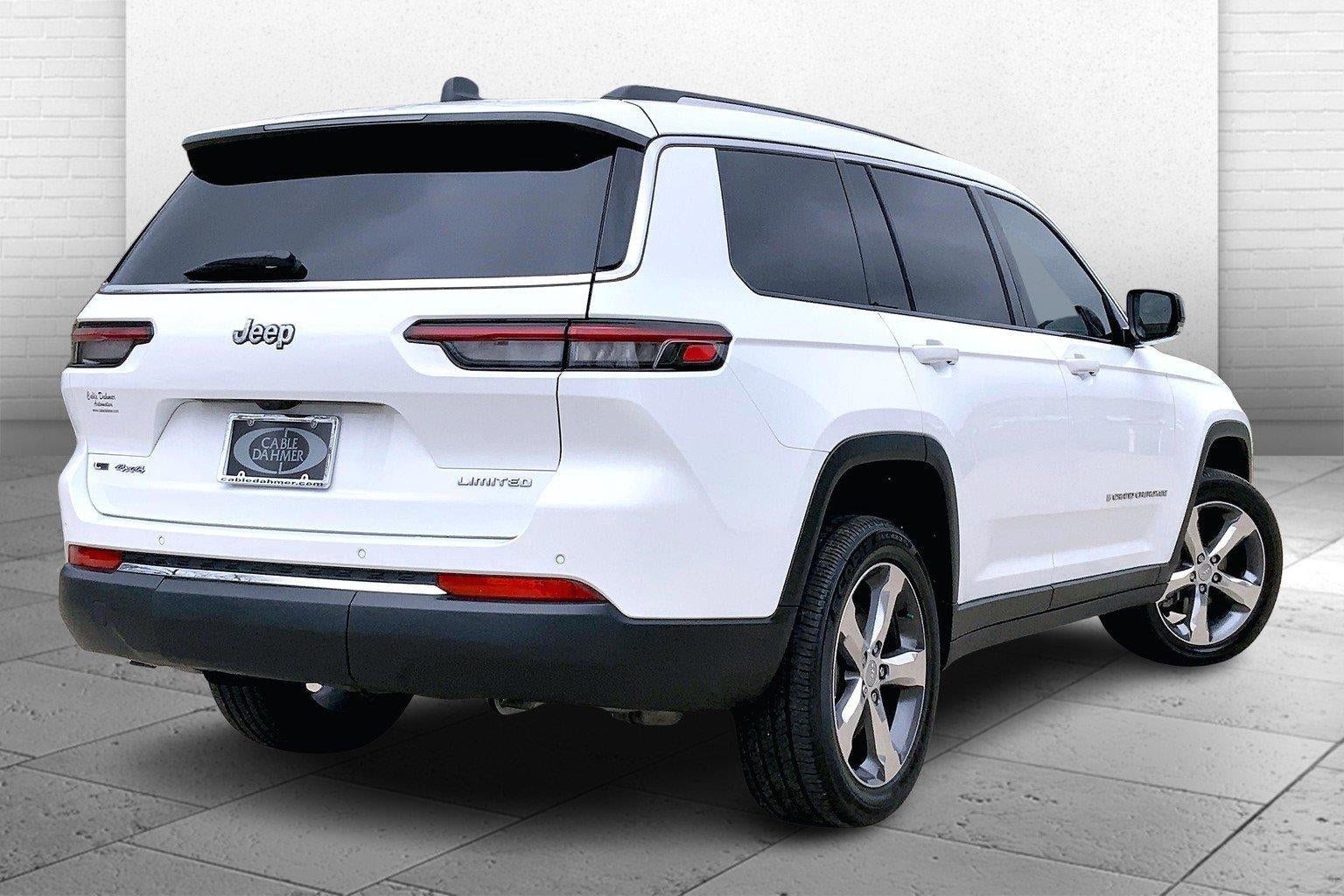 Used 2021 Jeep Grand Cherokee L Limited AWD/4WD image 13