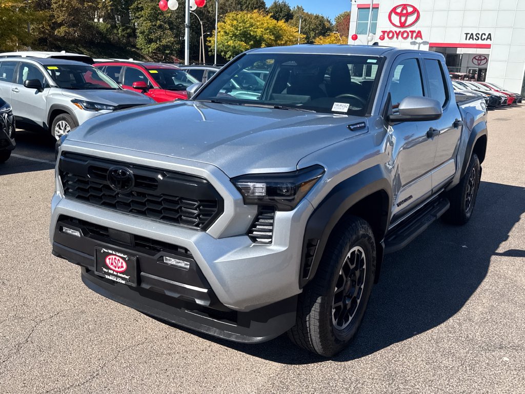Used 2026 Toyota Tacoma TRD Off-Road AWD/4WD image 3