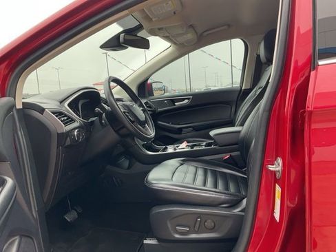 Used 2020 Ford Edge SEL w/ Convenience Package image 3