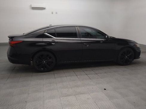 Used 2022 Nissan Altima 2.5 SR w/ Midnight Edition Package FWD image 10