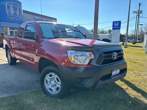Used 2014 Toyota Tacoma 2WD Access Cab image 2