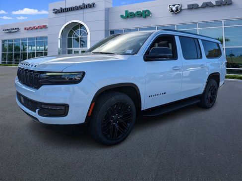 New 2025 Jeep Wagoneer L Series II w/ Convenience Group I image 3