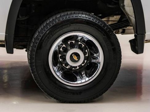 Used 2022 Chevrolet Silverado 3500 LT w/ Convenience Package image 45