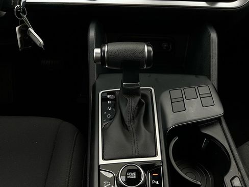 Used 2025 Kia Sportage LX image 22