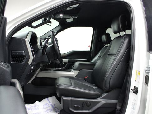 Used 2022 Ford F350 Lariat image 12