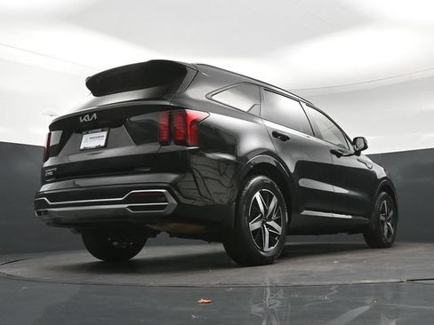 Used 2023 Kia Sorento S FWD image 29
