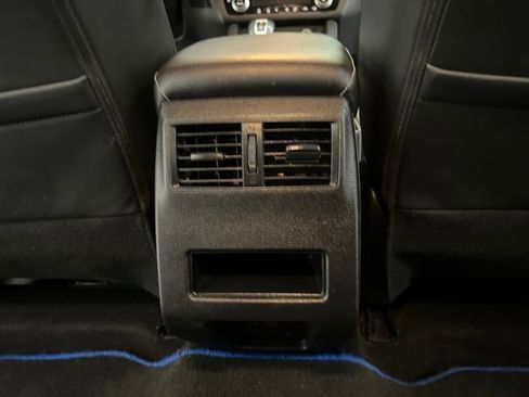 Used 2023 Mitsubishi Outlander SE image 23