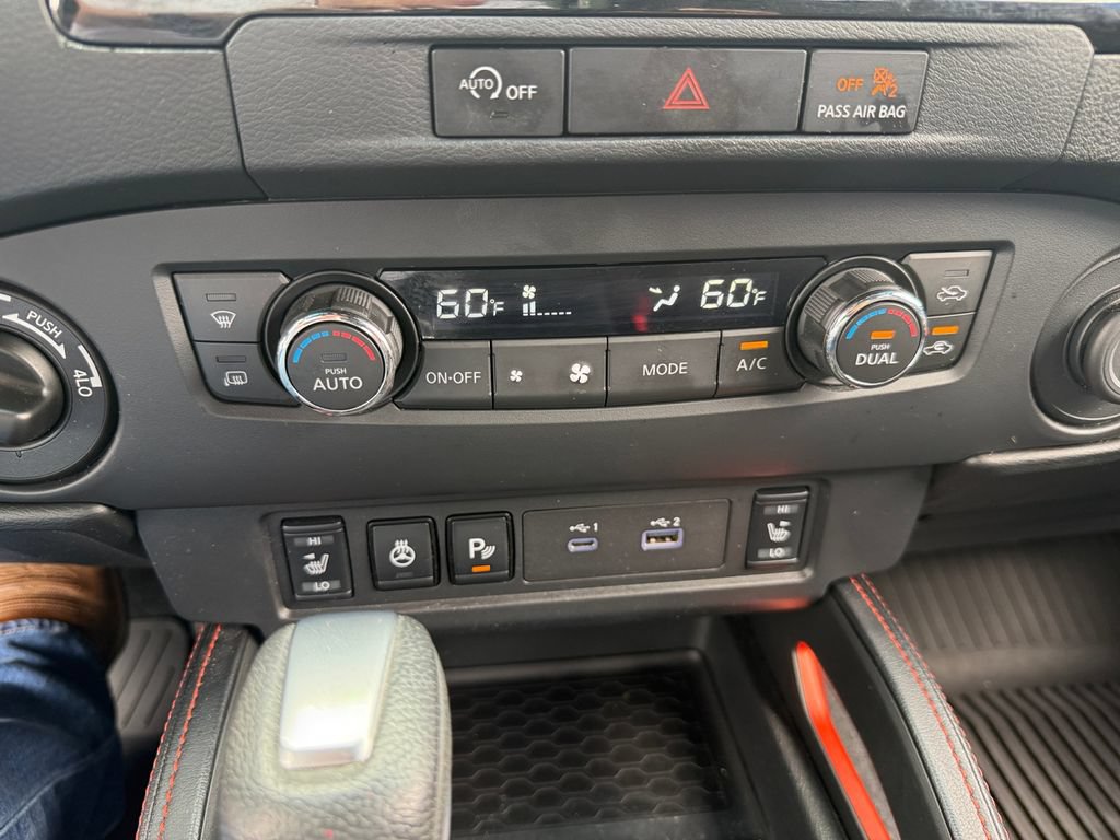 Used 2023 Nissan Frontier PRO-4X w/ Pro-4X Premium Package AWD/4WD image 17