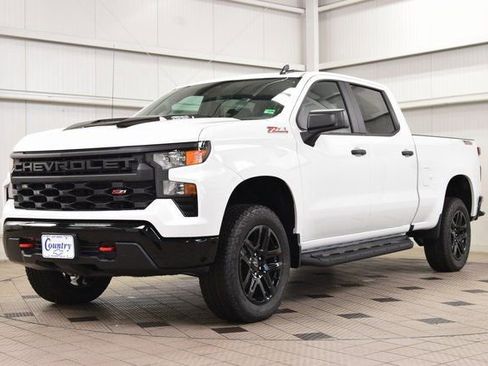 New 2026 Chevrolet Silverado 1500 Custom Trail Boss AWD/4WD image 3