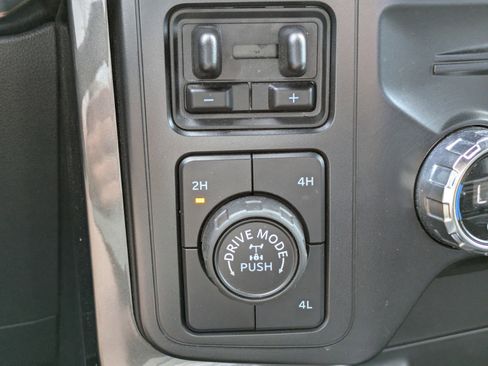 Used 2021 Ford F150 XLT w/ Equipment Group 302A High image 25