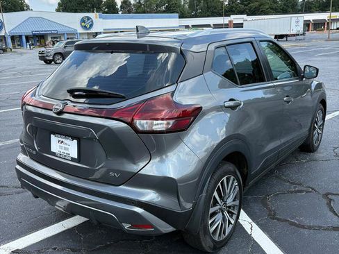 Used 2024 Nissan Kicks SV FWD image 5
