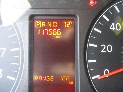 Used 2019 Nissan NV 2500 SV image 22