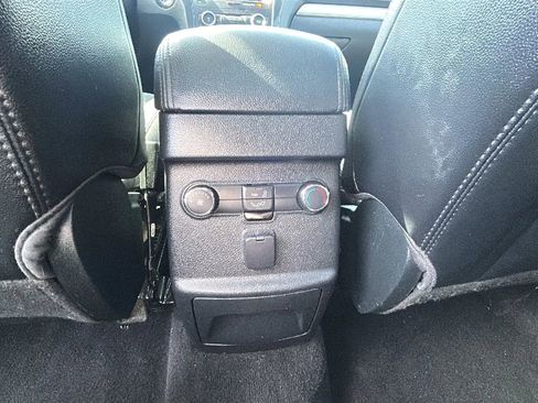 Used 2019 Ford Explorer XLT w/ Equipment Group 202A image 29