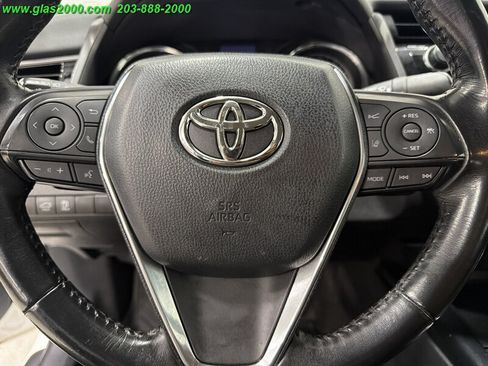 Used 2019 Toyota Camry SE FWD image 16