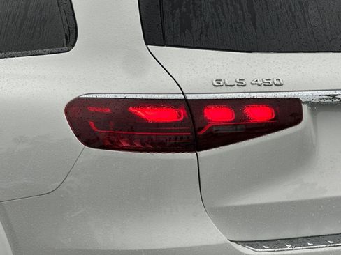 New 2026 Mercedes-Benz GLS 450 4MATIC image 14
