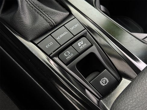 Certified 2025 Toyota Camry LE image 30