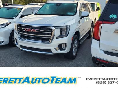 Used 2023 GMC Yukon SLT w/ SLT Luxury Package