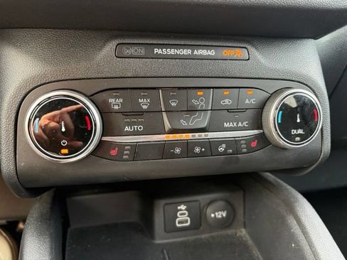 Used 2025 Ford Escape Active AWD/4WD image 25